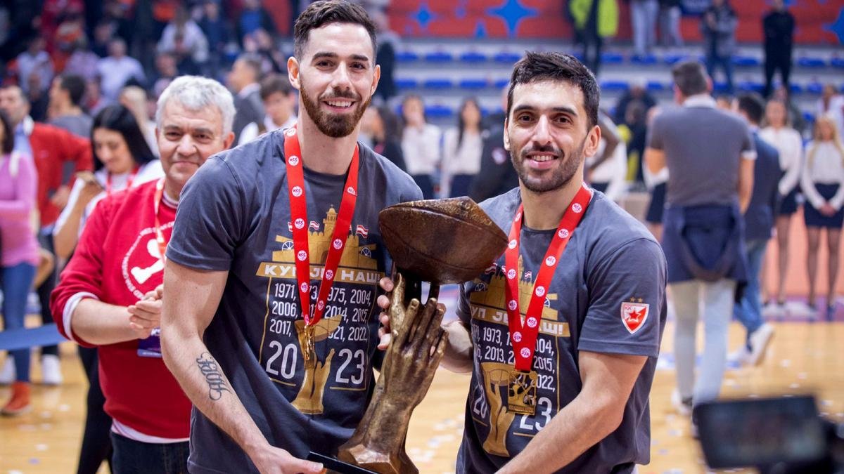 Campazzo y Vildoza felices en Belgrado Foto Twitter
