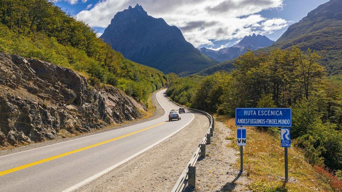 La cartelera corresponde al programa integral de desarrollo y promocin del turismo de naturaleza de la Argentina Foto Prensa