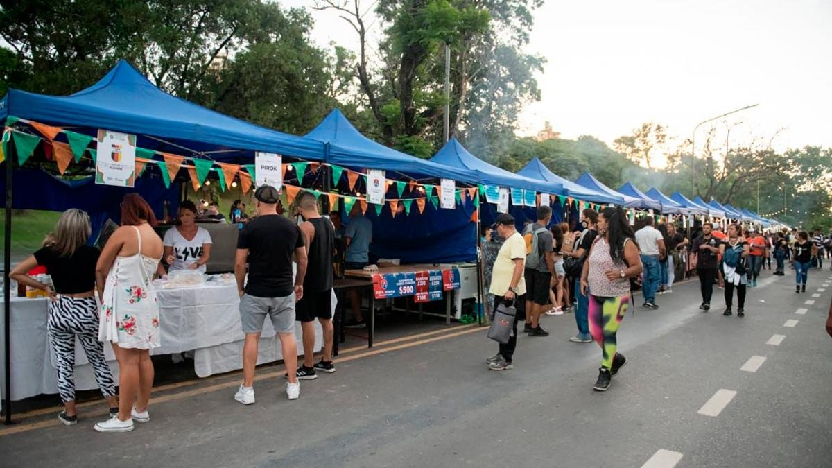 Las ferias de artesanos sern otro atractivo del tradicional evento entrerriano Foto paranagobar