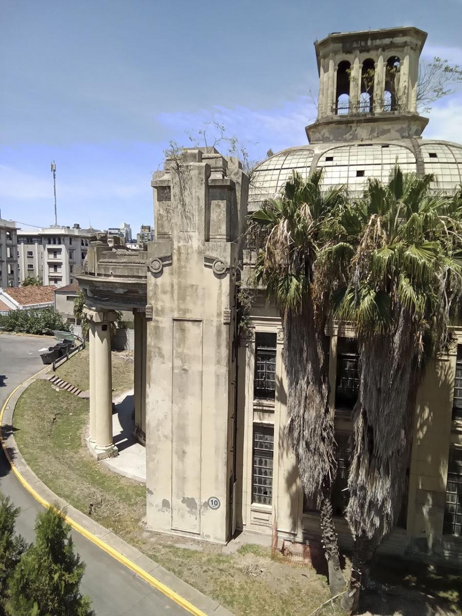 El edificio patrimonial fue construido en virtud de la Ley 6286 sobre la celebracin de los festejos del centenario