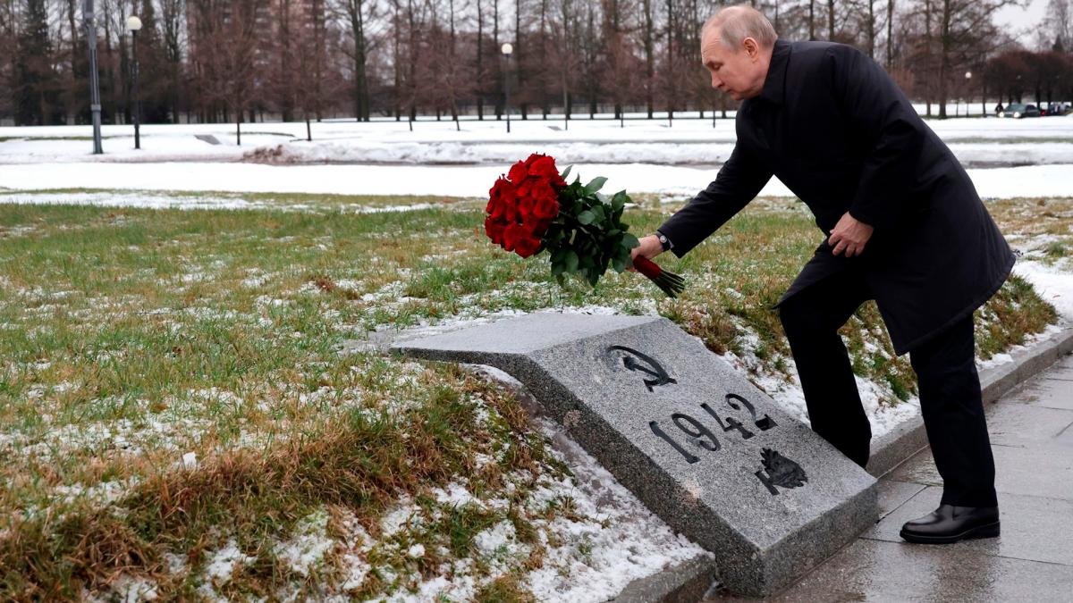 Putin en el acto por el 80mo aniversario de la victoria sovitica contra el nazismo en Stalingrado Foto Prensa Kremlin
