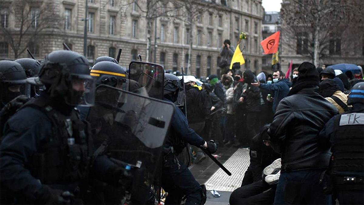 La represin de la polica no se hizo esperar Foto AFP