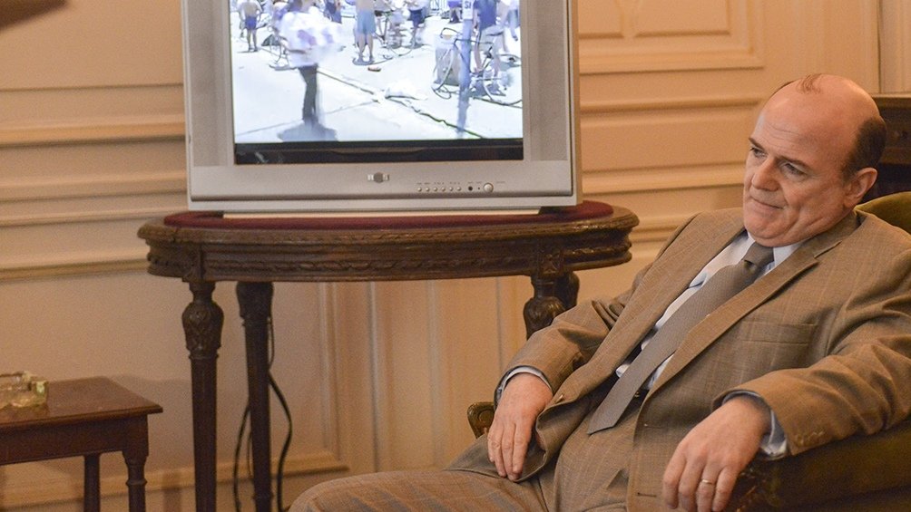 Luis Machn como Domingo Cavallo