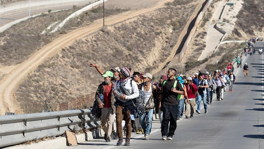 Unos11000 mexicanos permanecen varados en Ciudad Jurez y El Paso en Texas