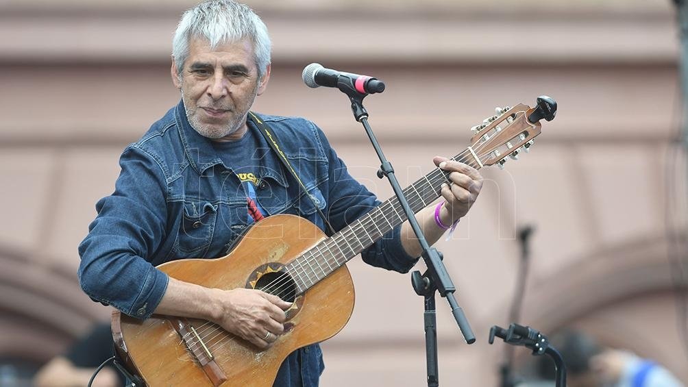El santiagueo Peteco Carabajal amigo de toda la vida de Ica Novo fue uno de los primeros convocados al tributo del martes 4 de julio Foto Ral Ferrari