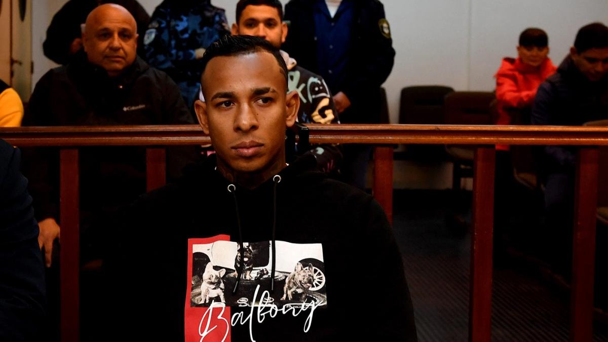 En su alegato el fiscal de juicio Sergio Anauati solicit que el futbolista sea condenado a la pena de dos aos y tres meses de prisin de cumplimiento condicional Foto Alejandro Santa Cruz