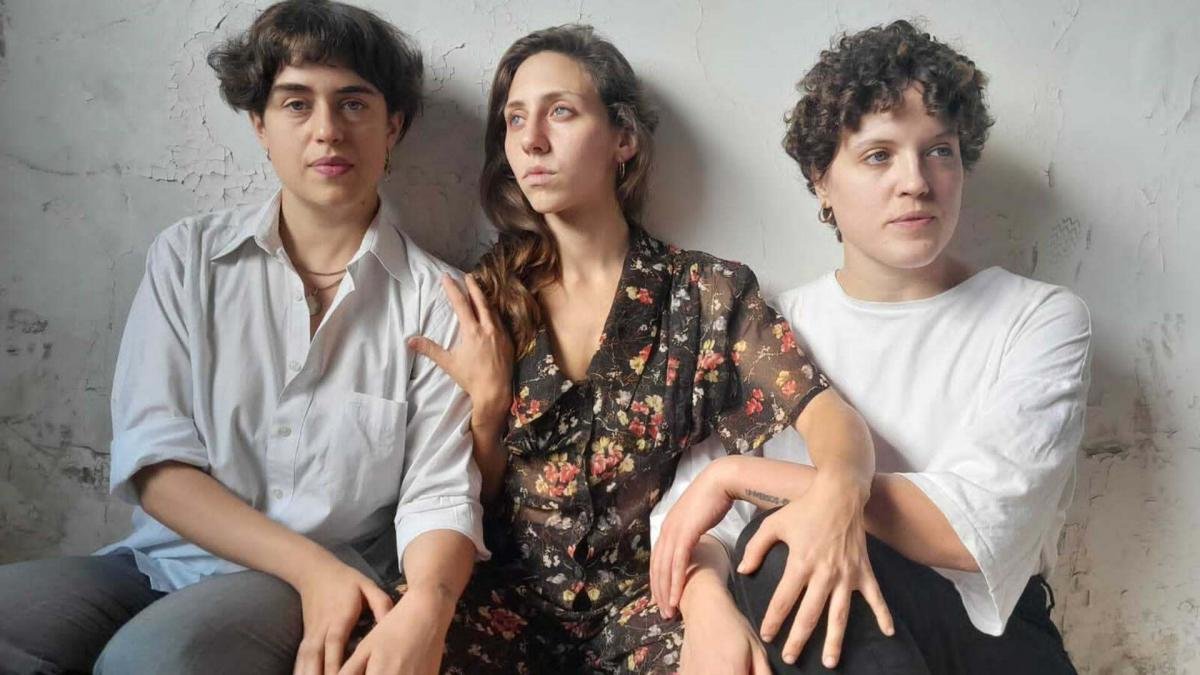 Tres de las creadoras del sello