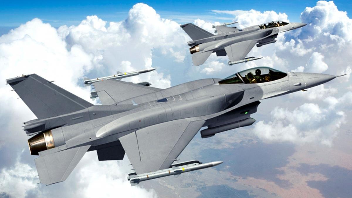 EEUU entrenar los pilotos leales a Kiev