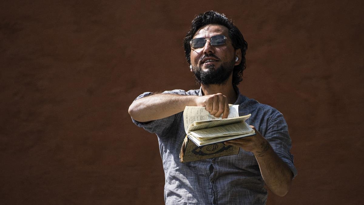 El iraqu Salwan Momika quem un Corn en Estocolmo Foto AFP