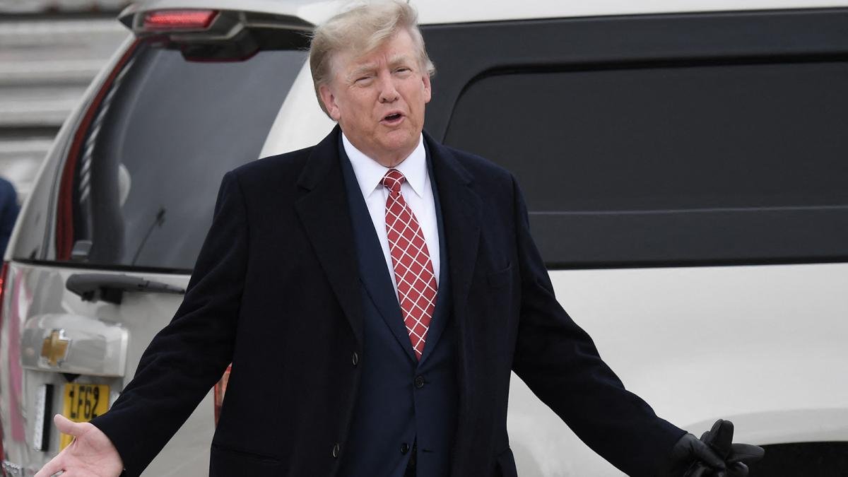 Trump calific al fiscal de trastornado
