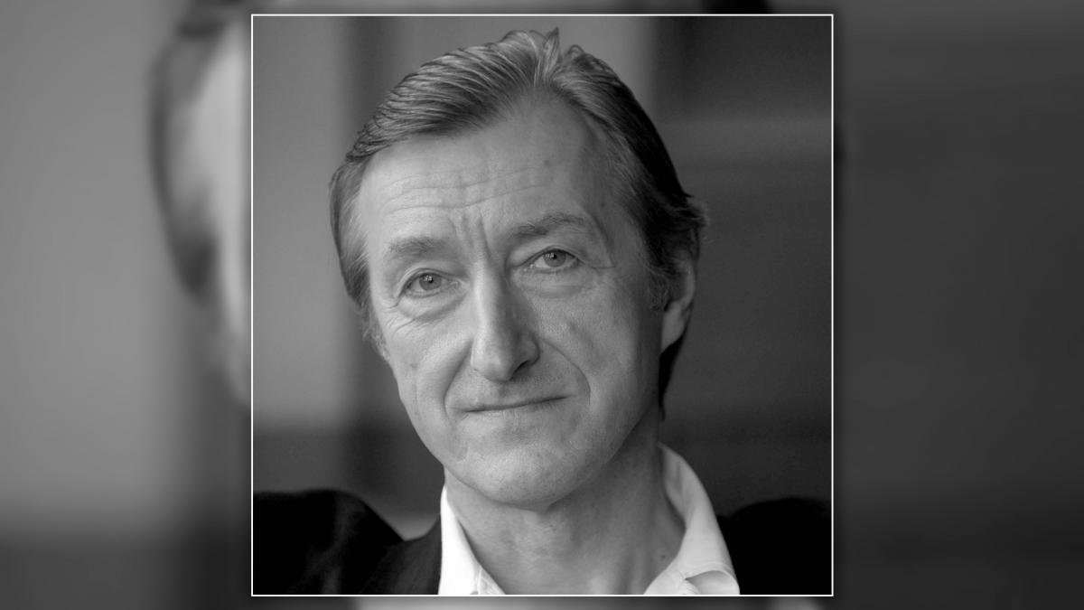 El escritor ingls Julian Barnes vuelve a sorprender con una novela que profundiza el vnculo entre un alumno y su profesora Foto Archivo