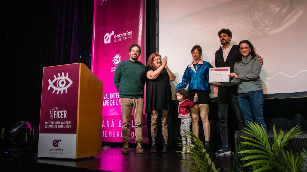 Los ganadores de Crnica de un exilio Foto Prensa