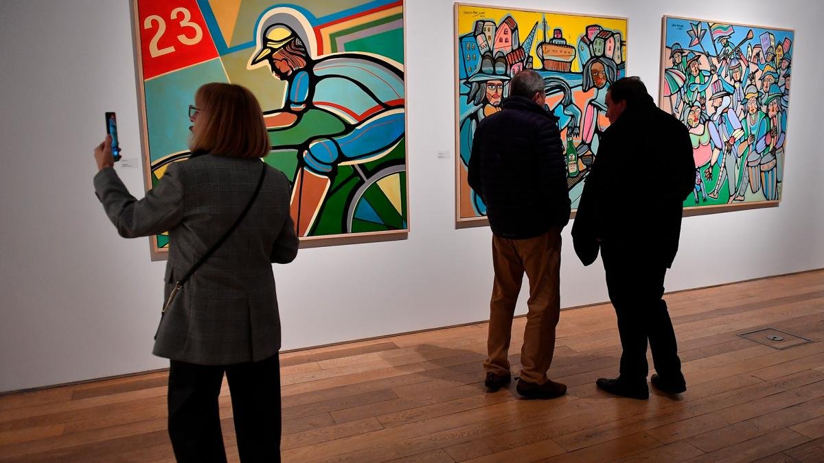 La muestra permite apreciar los 60 aos de trayectoria de Pez Vilar el artista uruguayo que cautiv Argentina Foto Maximiliano Luna