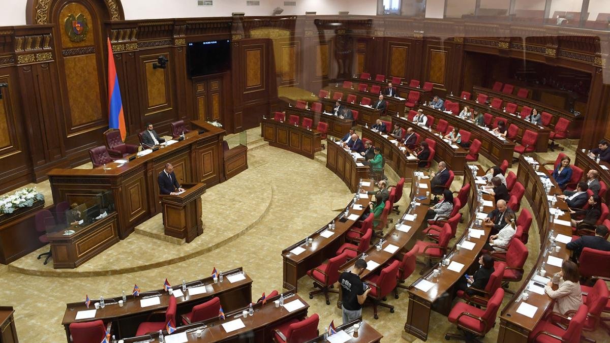 El Parlamento de Armenia aprob el ingreso a la CPI que emiti una orden de arresto contra Vladimir Putin Foto AFP