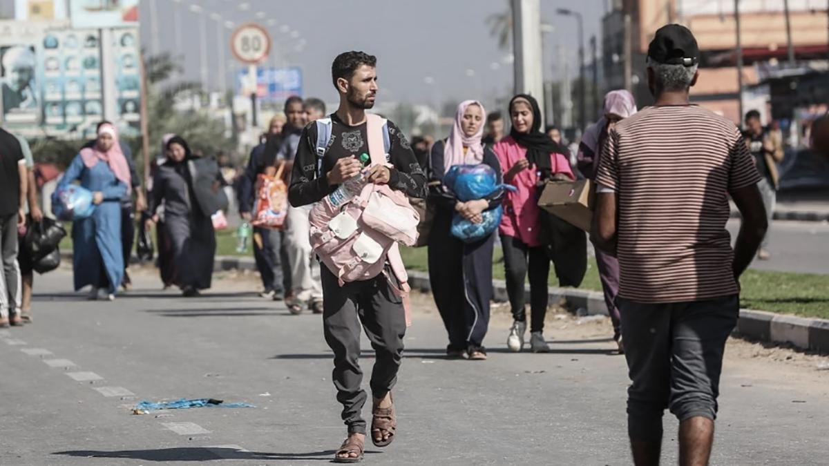 Aument el xodo de palestinos del norte al sur de Gaza Foto Instagram samarabuelouf