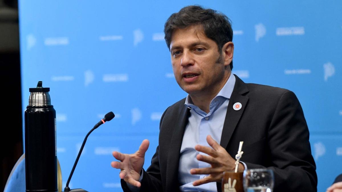 Algunos pensaban que en esto de la motosierra estaban del lado del mango pero en realidad estn del lado del filo dispar Kicillof Foto Eva Cabrera