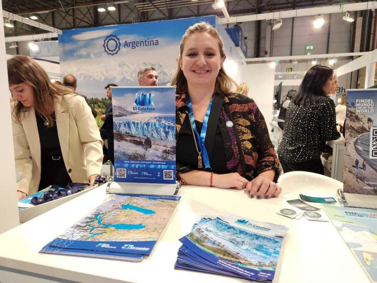 Julieta Saita secretaria de Turismo de El Calafate participa del FITUR en Madrid
