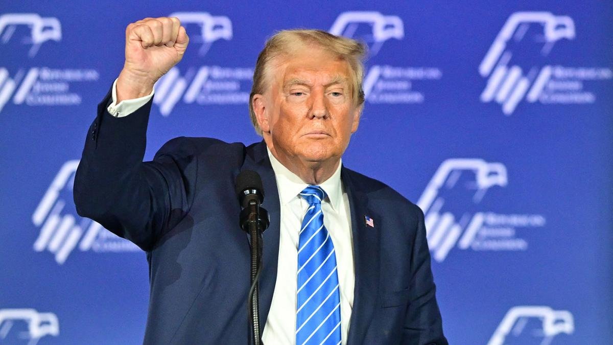 Trump ingresar como favorito a la interna republicana