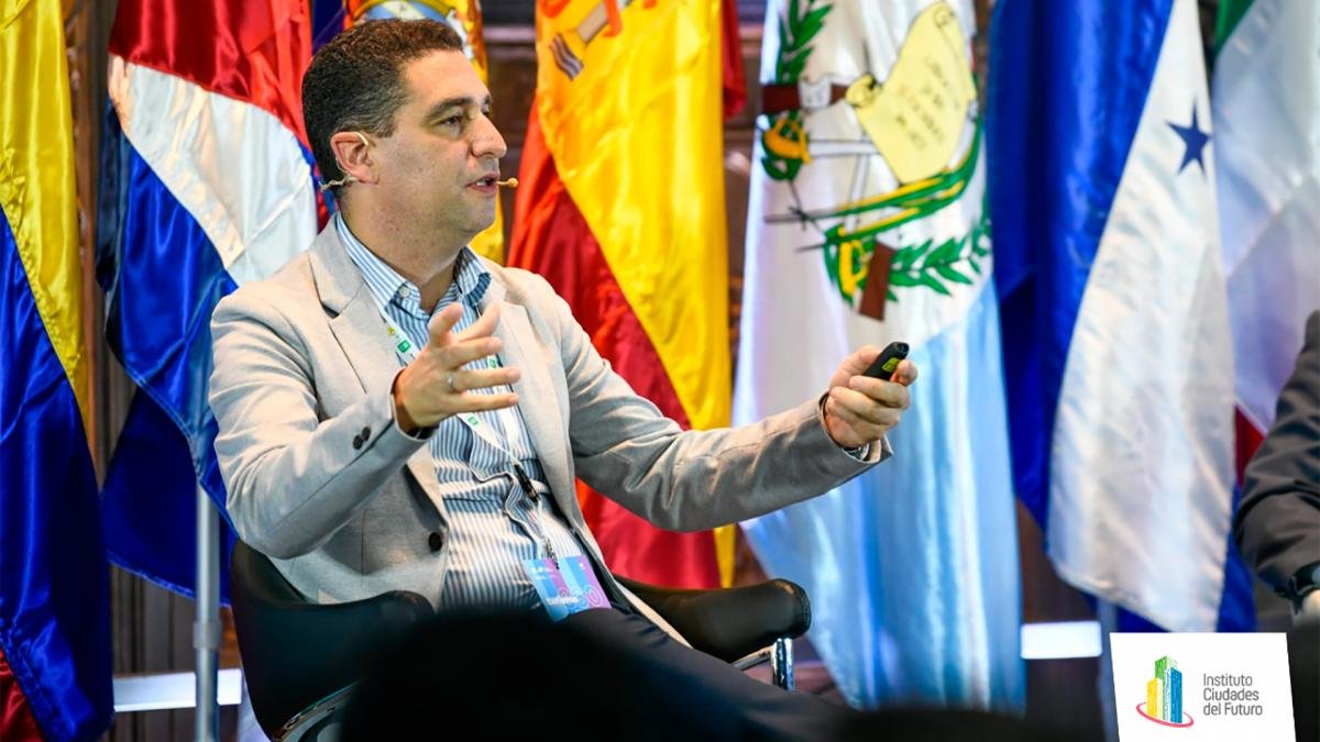 Gonzalo La Rosa director del Instituto Ciudades del Futuro Foto prensa