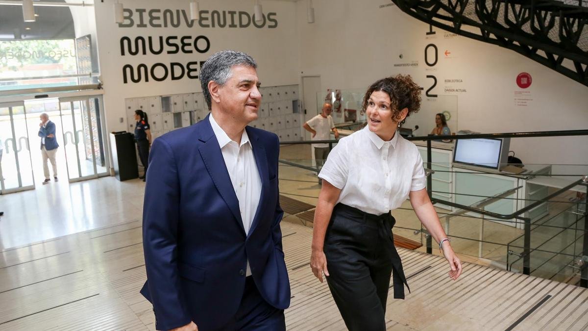 Jorge Macri y Gabriela Ricardes en el Museo de Arte Moderno Foto Guido Limardo