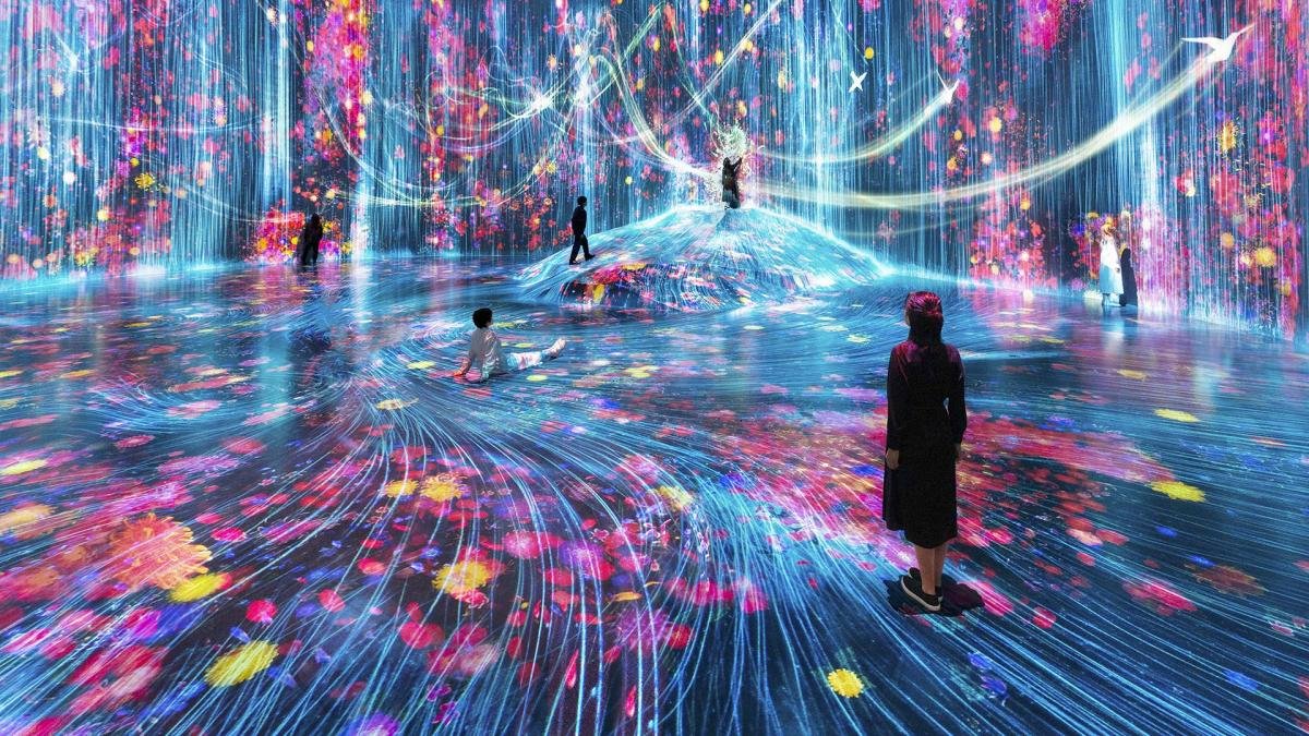 El colectivo artstico japons se posicion en el mundo gracias a la creacin en la isla de Odaiba de un museo completamente tecnolgico e inmersivo el Mori Building Digital Art Museum Foto Prensa