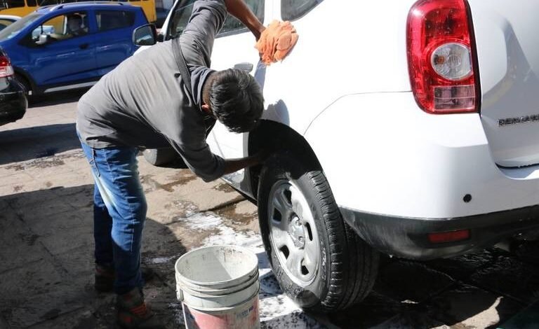 Proponen crear un registro obligatorio para regular la actividad de lavacoches en San Francisco – Radio Estación