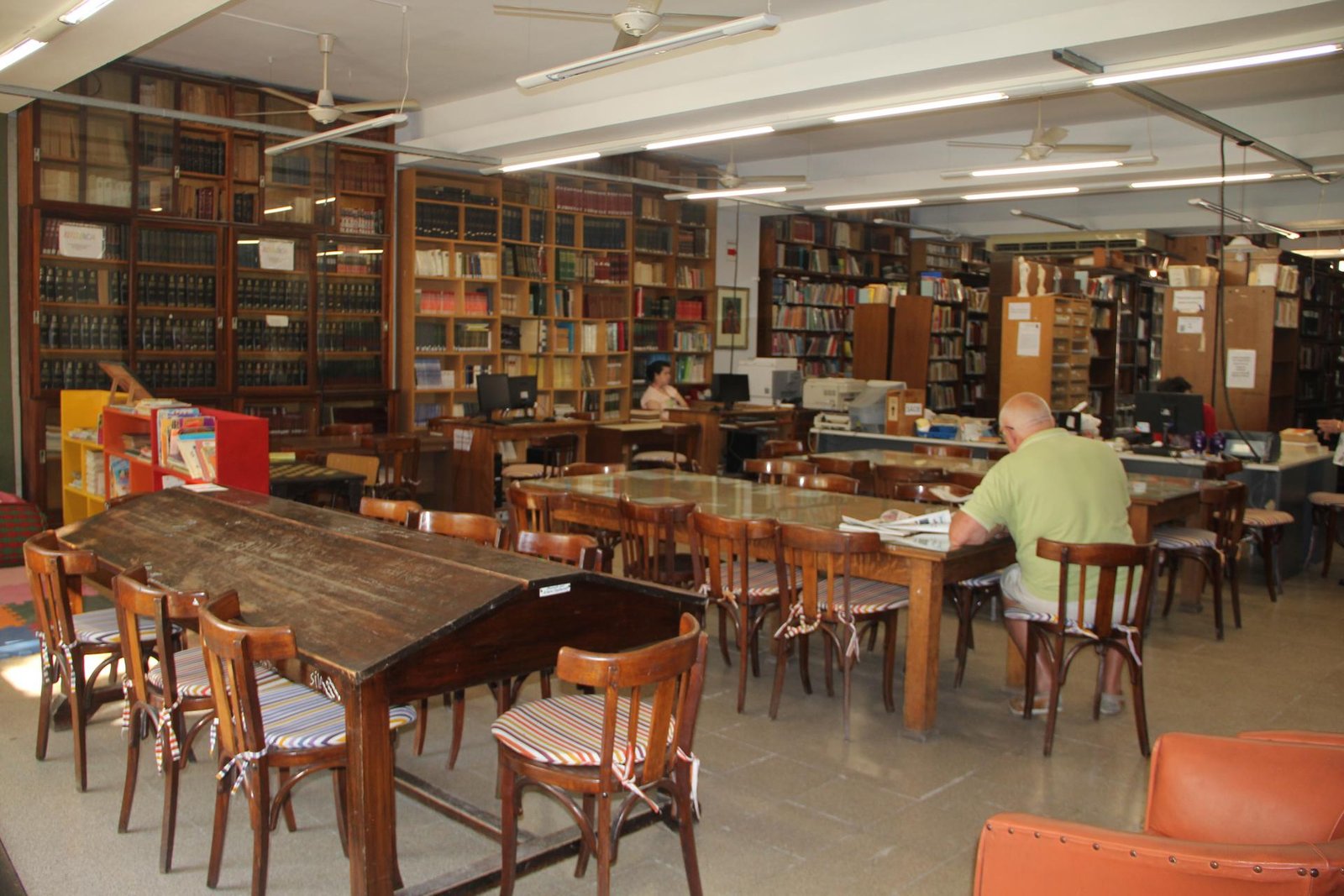 Biblioteca Popular - El Periódico - San Francisco