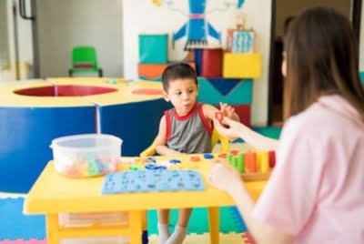Licenciatura en Educación Especial | Licenciatura 100% online | AAU