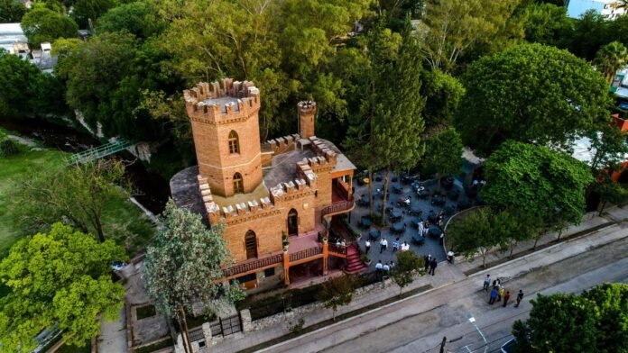 En Villa Allende empezarán a cerrar calles con portones para frenar la inseguridad