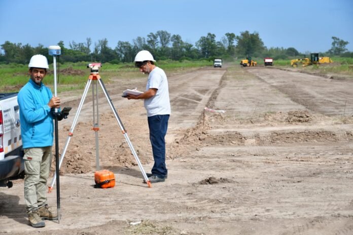 Avance de obra en el loteo “la arbolada”: bernarte supervisó trabajos e infraestructura