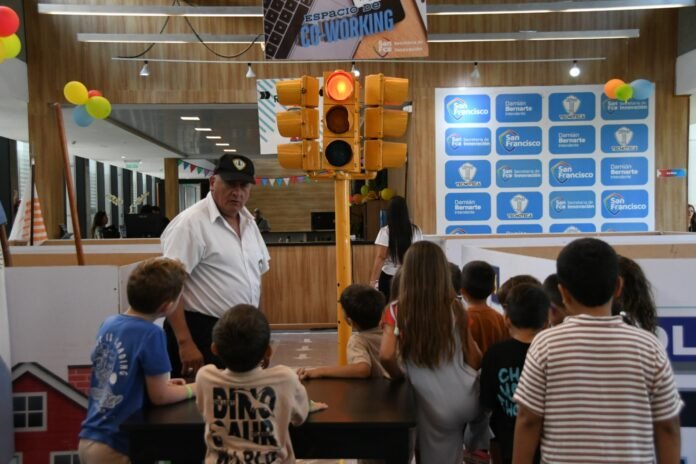 Más de 600 niños participaron de la Escuelita Tecnológica de Verano
