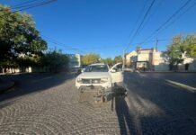 Accidente de tránsito en barrio Sarmiento: una mujer resultó herida