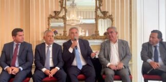 Llaryora en el Council of the Americas: “Es el momento de ponerse la camiseta de Argentina”