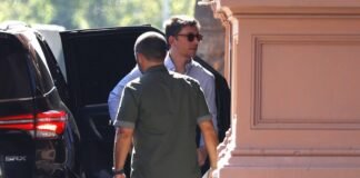 Paranoia en la Rosada porque desapareció la llave del salón de Las Fuerzas del Cielo y se robaron un kilo de miel