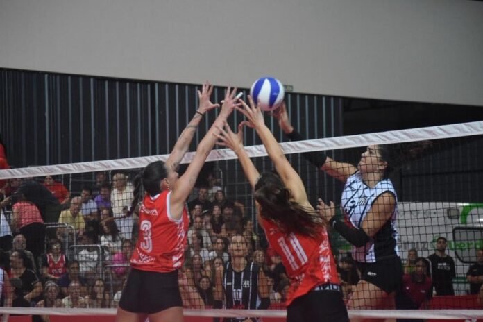 San Isidro cayó en el Superdomo y quedó abajo en la serie ante Bell