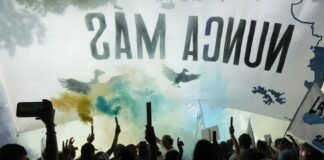 Una histórica movilización por los 50 años del golpe desbordó la Plaza de Mayo en un mensaje a Milei