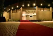 Vuelve el ciclo “En Voz Baja” a El Teatrillo con Exequiel Trucco