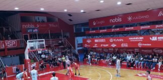 San Isidro sigue firme en casa