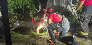 Una mujer de 85 años cayó a un pozo de 8 metros y fue rescatada en Córdoba