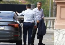 Caputo le pidió a Karina que eche a Adorni y hablan de Martín Menem jefe de Gabinete