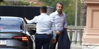 Caputo le pidió a Karina que eche a Adorni y hablan de Martín Menem jefe de Gabinete