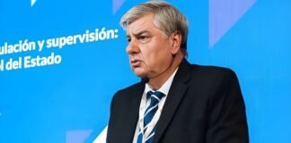 El apuro del Gobierno por expandir el negocio del calamar dispara sospechas de corrupción