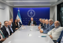 El Gobierno preadjudicó el dragado a Jan De Nul y entra en etapa final la privatización de la Hidrovía