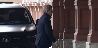 Caputo vuelve a subir las tasas para contener el dólar y complica la recuperación de la economía