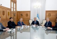 Llaryora, Pullaro y Frigerio le plantearon a Santilli zona fría, rutas y energía: abren una negociación