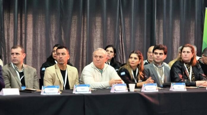 Zenón Pereyra participó del Encuentro Federal de Turismo en Paraná y Santa Fe