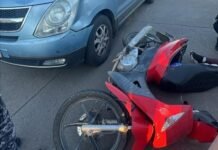 Choque entre una camioneta y una moto dejó a una mujer hospitalizada