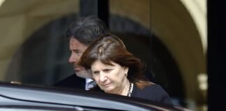 El gobierno cedió públicamente ante la presión de Bullrich pero ya busca la manera de ajustar igual las partidas de discapacidad