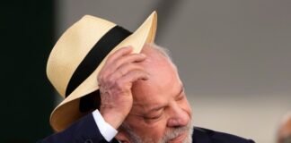 El partido de Lula denuncia que el vice de Trump intervino en favor de la campaña de Flavio Bolsonaro