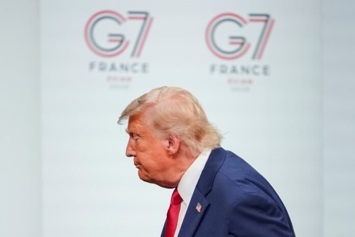 Se desploma la imagen de Trump y los Demócratas se consolidan como favoritos para las elecciones de noviembre